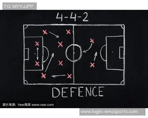 南京足球队的战术转型与发展路径深度解析 南京足球队的战术转型与发展路径深度解析