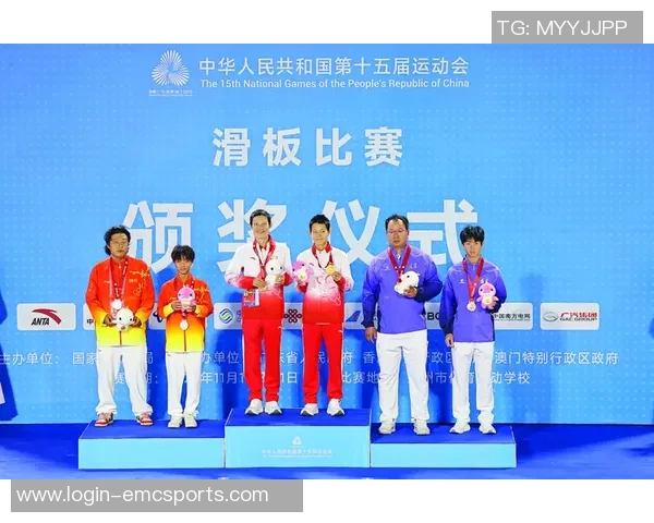 运动数据南京滑板队防守策略解析与滑板热点的深度探讨 运动数据南京滑板队防守策略解析与滑板热点的深度探讨